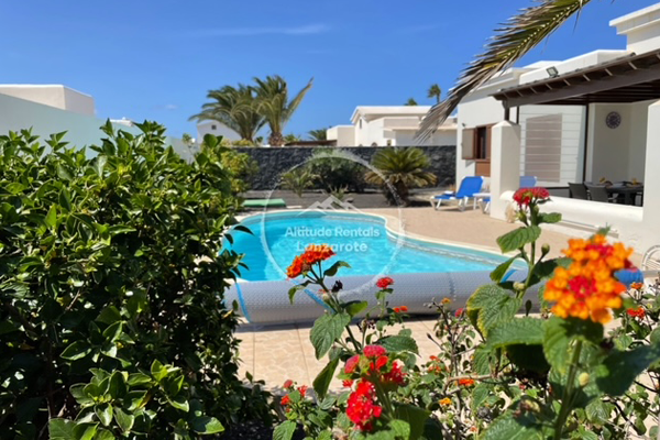 Casa Contenta: 2 bed, 2 bath luxury villa with private pool