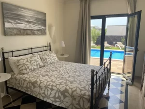 Villa Dalriada Master bedroom 1