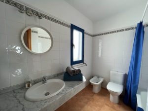 Casa Bae bathroom 2